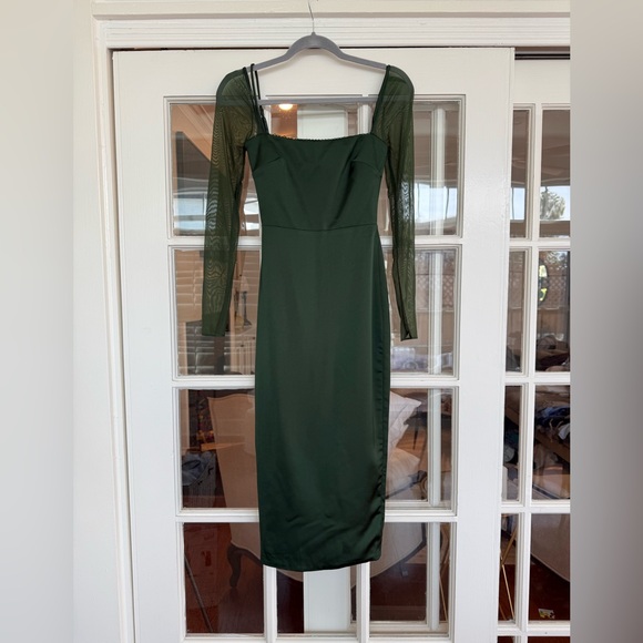 House of CN Ellica dress. - Picture 3 of 6